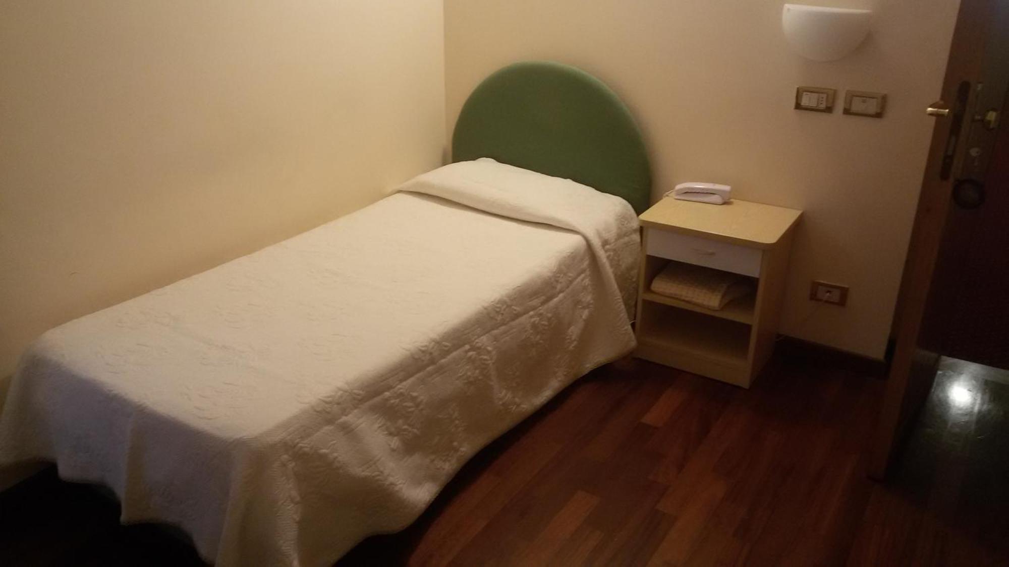 Hotel Villa Ricci & Benessere Chianciano Terme Δωμάτιο φωτογραφία